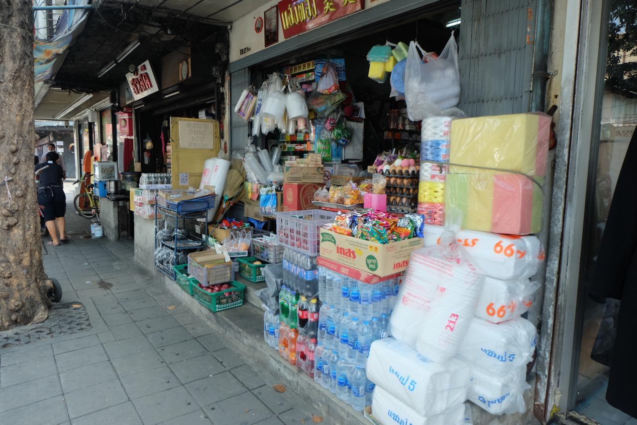 Auberge de jeunesse Slumwhite à Bangkok Extérieur photo